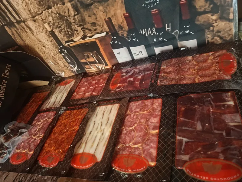 Caja regalo La Abacería "EL CAPRICHO IBERICO GOURMET — imagen 2
